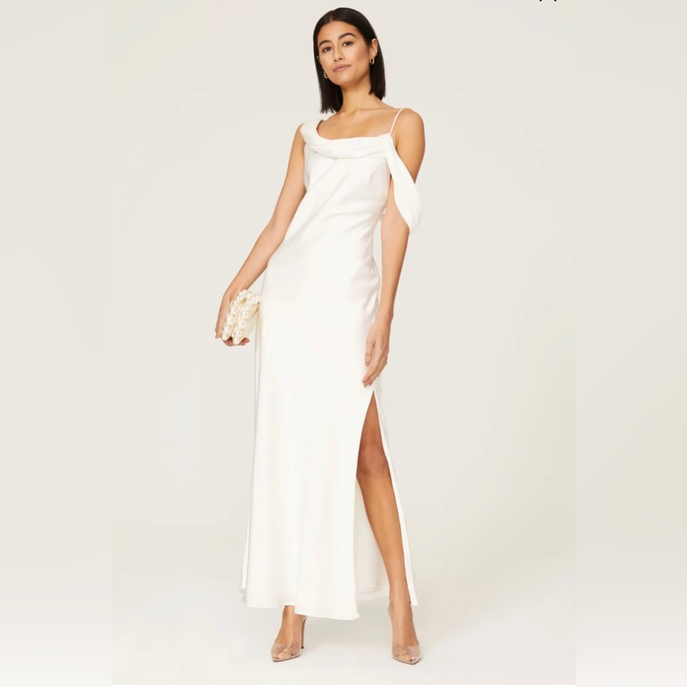 Fame & Partners
Francois Drape Gown
